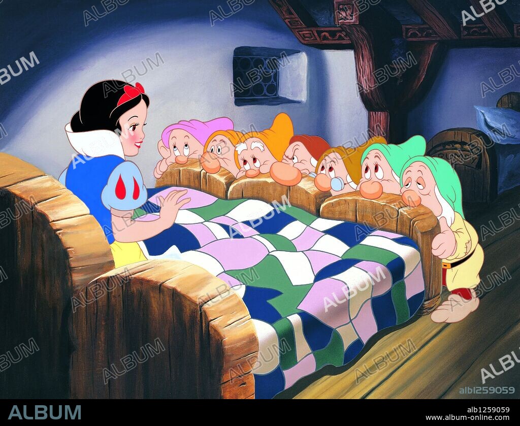 BLANCANIEVES Y LOS SIETE ENANITOS, 1937 (SNOW WHITE AND THE SEVEN DWARFS), dirigida por WALT DISNEY. Copyright WALT DISNEY PRODUCTIONS.