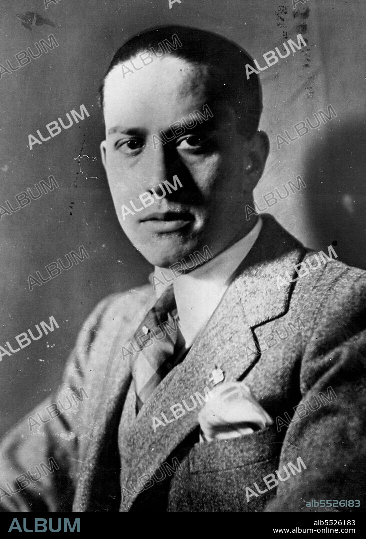 To Marry Mussolini's Daughter:Count Galeazzo Cianno a journalist, who is to wed Singorina Edda Mussoloni, the daughter of the Italian Premier. January 11, 1931. (Photo by Central News).