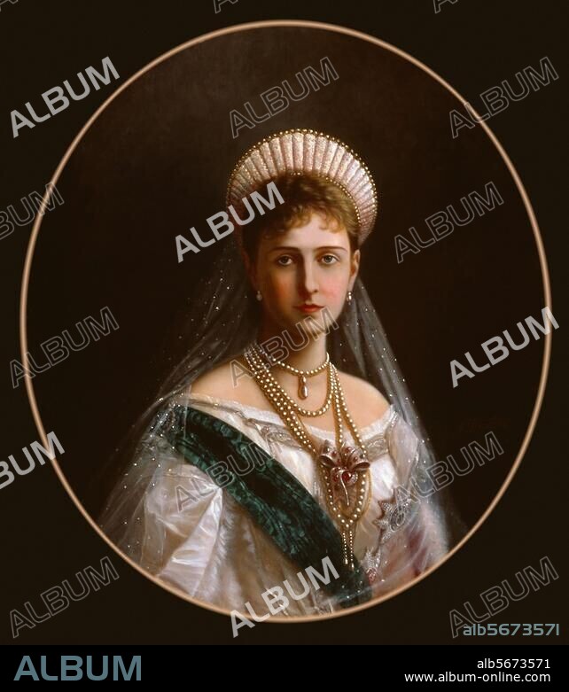 Russie tsariste. Alix de Hesse-Darmstadt. (Darmstadt 6.6.1872 - Iekaterinbourg 17.7.1918 assassinat). Épouse de Nicolas II et dernière impératrice de Russie. L'impératrice Alexandra avec l'ordre de Saint-André. Huile sur toile de N.Bogatsky, 1897. H. 0,80 ; L. 0,71. Londres, Sotheby's. Peinture, 1897.