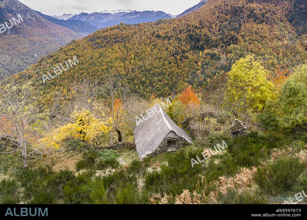Bordas, Bausen, valle de Aran, cordillera de los Pirineos, Spain, europe.