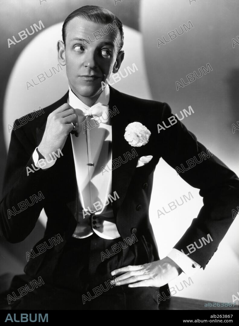 FRED ASTAIRE in YOU'LL NEVER GET RICH, 1941, directed by SIDNEY LANFIELD. Copyright COLUMBIA PICTURES.