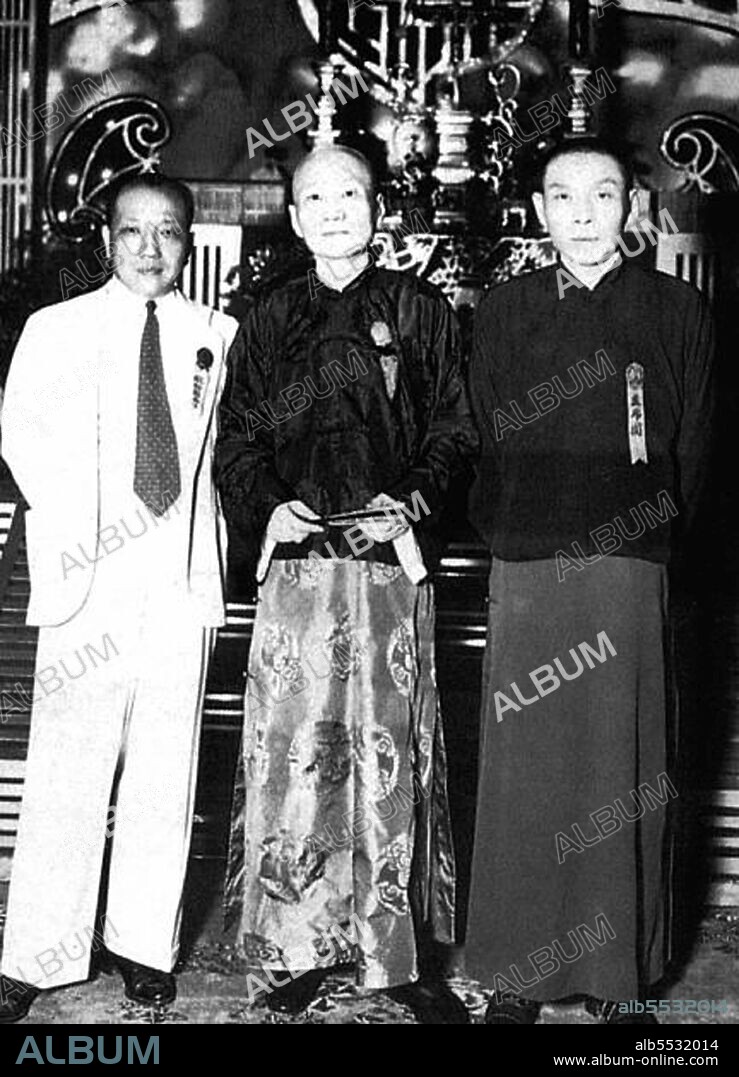 Shanghai in the 1920s and 1930s was troubled by powerful criminal gangs run by ruthless godfathers, the most powerful of who were Du Yuesheng, known as Zongshi or 'The Boss' of the Green Gang and the Shanghai underworld; Zhang Xiaolin, also a powerful Green Gang leader; and Huang Jingrong, the highest-ranking Chinese detective on the French Concession Police (FCP) and one of Shanghai's most important gangsters. Their empires included drugs, protection rackets, smuggling and prostitution.