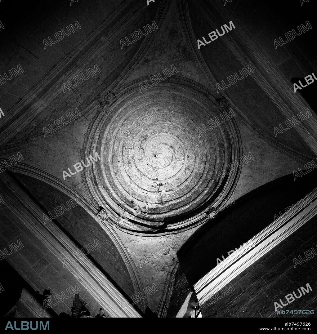 FLORENTINO JACOBO / QUIJANO JERONIMO. BOVEDA EN ESPIRAL DE LA ANTESACRISTIA DE LA CATEDRAL DE MURCIA - SIGLO XVI - FOTOGRAFIA EN BLANCO Y NEGRO - AÑOS 60.