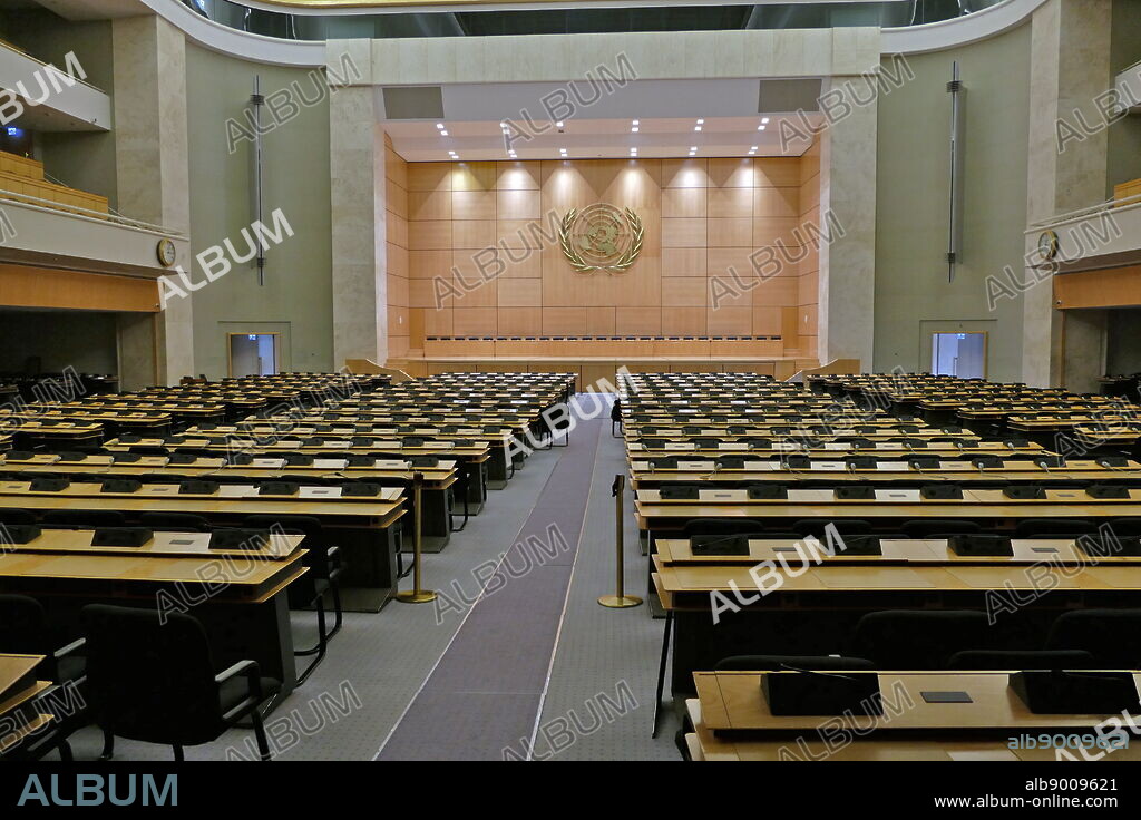 assembly hall at UN Headquarters, Geneva, Switzerland. The United Nations Office at Geneva (UNOG) is the second-largest of the four major office sites of the United Nations (second to the United Nations Headquarters in New York City). It is located in the Palais des Nations building constructed for the League of Nations.