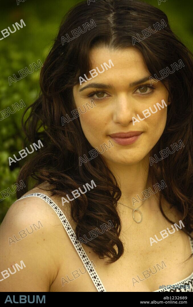 RACHEL WEISZ. Aug 12, 2005; San Francisco, CA, USA; Actress RACHEL WEISZ talks about her new movie, ''The Constant Gardener,'' at the Ritz Carlton in San Francisco, Friday, August 12, 2005. Mandatory Credit: Photo by Michael A. Jones/Sacramento Bee/ZUMA Press. (©) Copyright 2005 by Sacramento Bee. 12/08/2005
