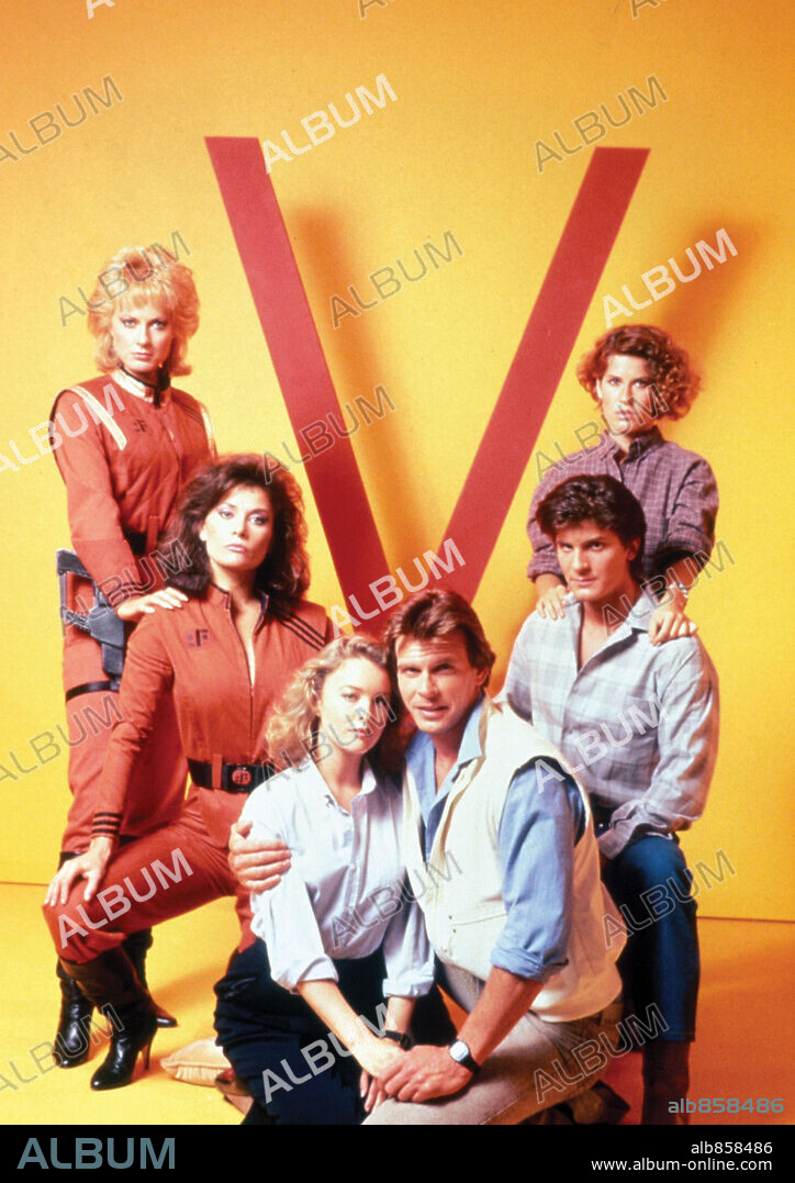 FAYE GRANT, JANE BADLER, JUNE CHADWICK et MARC SINGER dans V, 1983. Copyright NBC-TV.