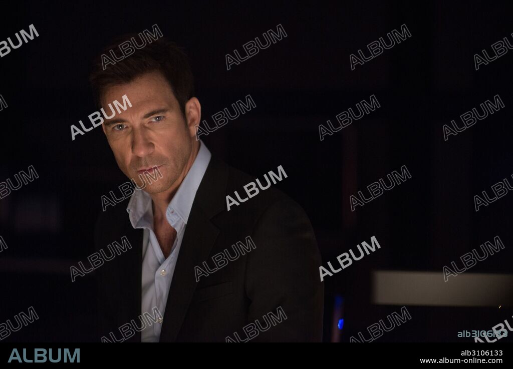 DYLAN McDERMOTT en SURVIVOR, 2015, dirigida por JAMES MCTEIGUE. Copyright NU IMAGE FILMS/MILLENIUM FILMS/WINKLER FILMS/SURVIVOR PROD.