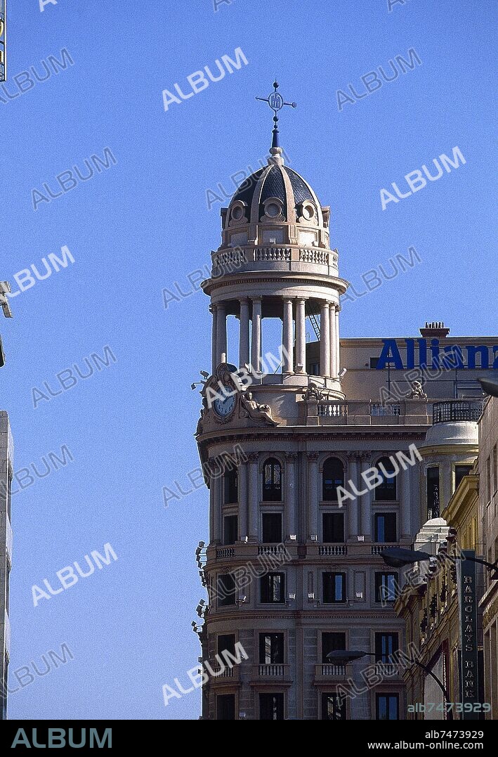LUIS SAINZ DE LOS TERREROS (1878-1936). EDIFICIO DE SEGUROS ALLIANZ ANTIGUO EDIFICIO LA ADRIATICA CONSTRUIDO EN 1928 ESTA SITUADO EN LA CALLE GRAN VIA 39 ESQUINA CON LA PLAZA.