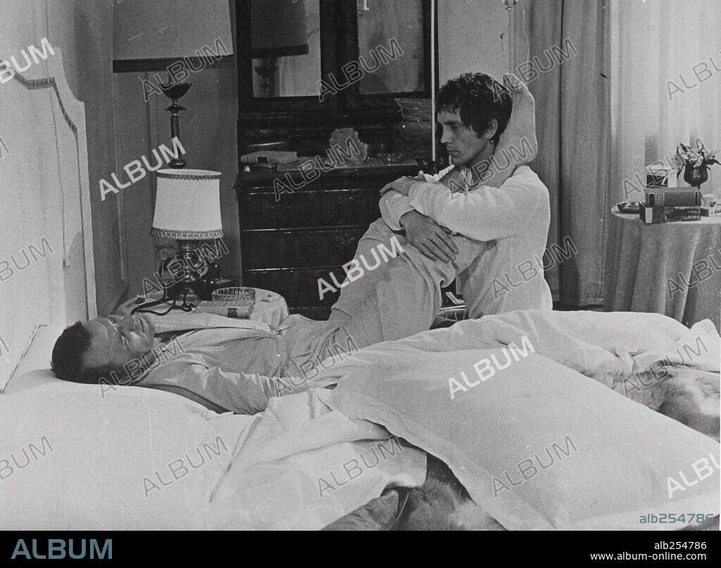 FRANCO CITTI and TERENCE STAMP in THEOREM, 1968 (TEOREMA), directed by PIER PAOLO PASOLINI. Copyright AETOS FILM.