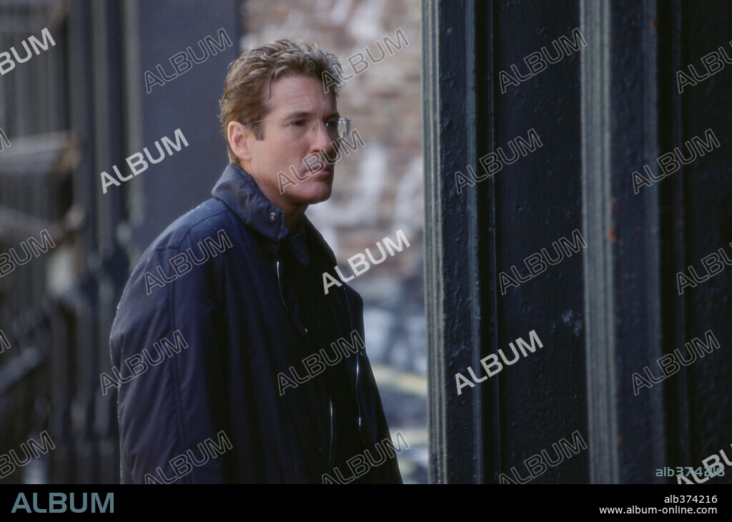 RICHARD GERE in UNFAITHFUL, 2002, directed by ADRIAN LYNE. Copyright KOPELSON ENTERTAINMENT/NEW REGENGY PICTURES/FOX 2000 PICTURE / WETCHER, BARRY.