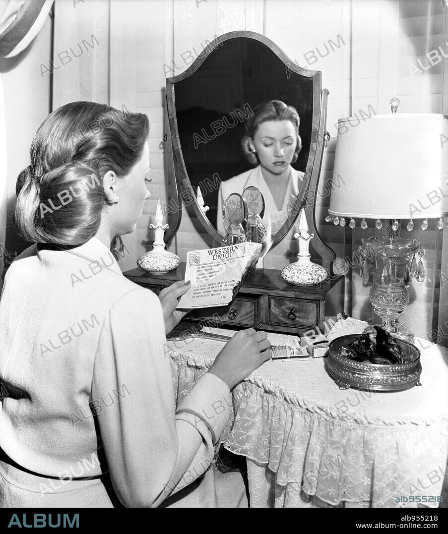 GLORIA GRAHAME in A WOMAN'S SECRET, 1949, directed by NICHOLAS RAY. Copyright RKO RADIO.