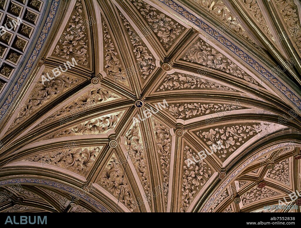 FRANCISCO LAZZARO (1492-1562) FLORENTINO EL INDACO. DETALLE DE UNA DE LAS BOVEDAS DE ESTILO GOTICO FLAMIGERO DEL INTERIOR DE LA IGLESIA DE LA ASUNCION - SIGLO XVI.