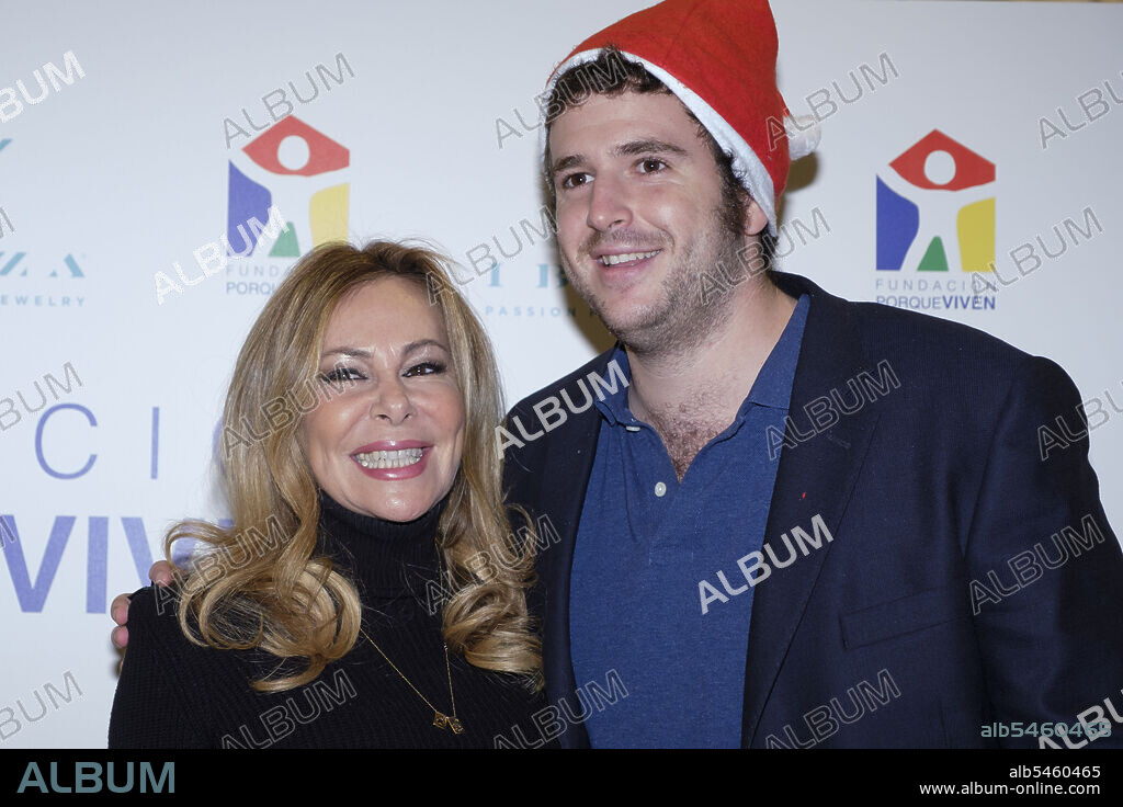 December 20, 2017 - Madrid, Spain - Alex Lequio Jr and Ana Obregon attend the solidarity market in favor of the FundaciÃÂ³n Porque Viven in Madrid. Spain. December 20, 2017 (Credit Image: © Oscar Gonzalez/NurPhoto via ZUMA Press).