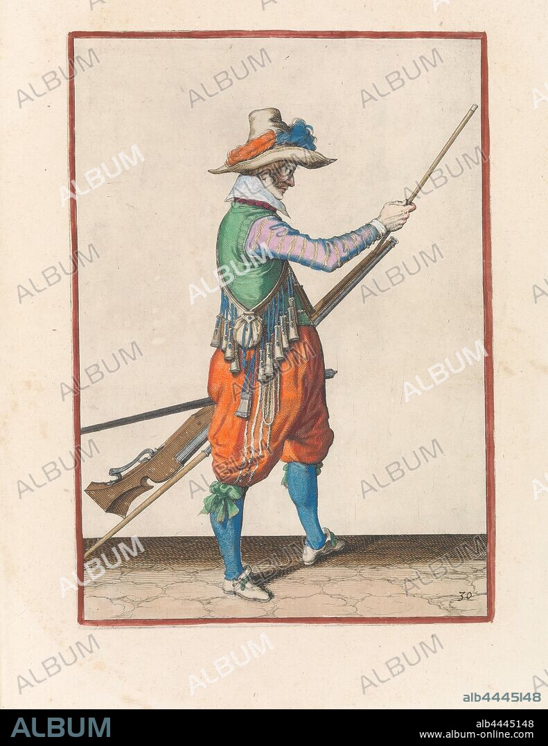 Soldier pushing his loading stick in the holder under the barrel of his musket Corte lower right on the figuerliicke image, to the right, holding a musket (a certain type of firearm) with his left hand near his left thigh and sliding the loading stick into the holder under the barrel with his right hand. In his left hand, besides the musket, also a furket (musket fork). This print is part of the series of 43 hand-numbered prints of musketeers in the Wapenhandelhe, handling of weapons, military training, firearms: rifle, Jacob de Gheyn (II) (workshop of), The Hague, c. 1597 - 1607, paper, engraving, h 360 mm × w 260 mm.