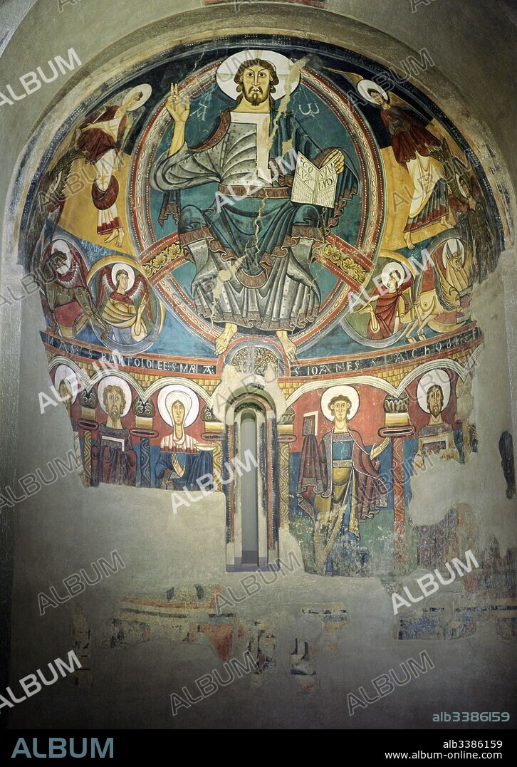 Master of Taull. Apse of Sant Climent de Taull, 1123. Romanesque. Fresco depicting Christ in Majesty in the mandorla and the Tetramorph. In the lower part, apostles and the Virgin Mary. Fresco transferred to canvas. From the Church of Sant Climent de Taull, province of Lleida. National Museum of Art of Catalonia (MNAC). Barcelona. Catalonia. Spain.