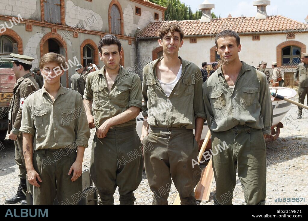 ALEX MONNER, EMILIO PALACIOS, ENRIC AUQUER y ORIOL PLA en EBRE, DEL BRESSOL A LA BATALLA, 2016, dirigida por ROMAN PARRADO. Copyright CANAL SUR TV/COMPACTO/DIS PROD/SETMAGIC AUDIOVISUAL/TV3.