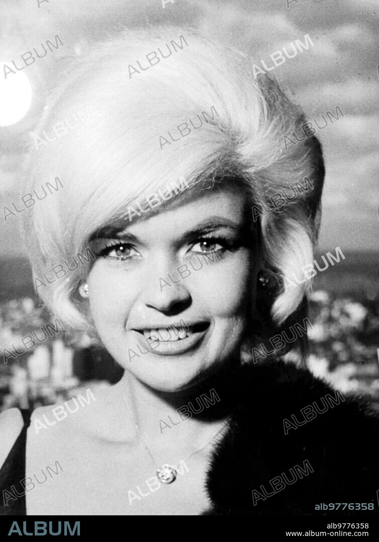 1965. American actress Jayne Mansfield.