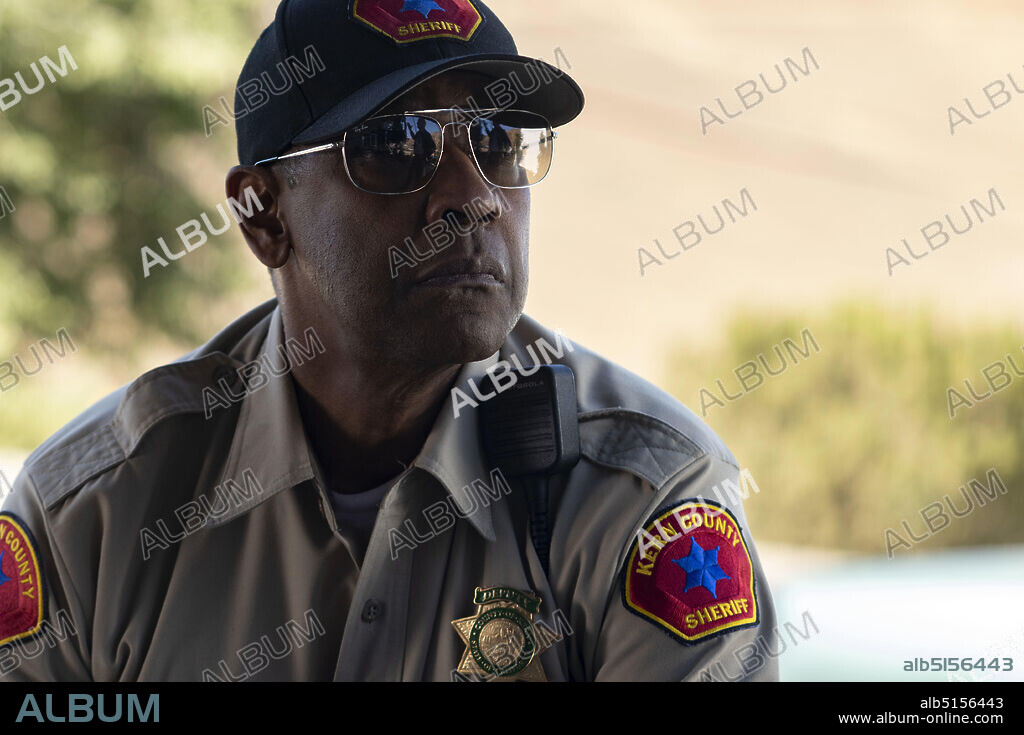 DENZEL WASHINGTON en PEQUEÑOS DETALLES, 2021 (THE LITTLE THINGS), dirigida por JOHN LEE HANCOCK. Copyright WARNER BROS.