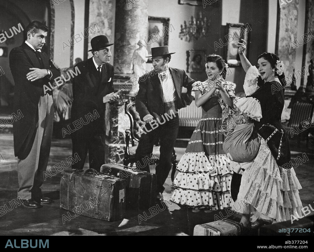 LOLA FLORES en LA FARAONA, 1956, dirigida por RENE CARDONA. Copyright PRODUCCIONES ZACARIA S.A./SUEVIA FILMS.