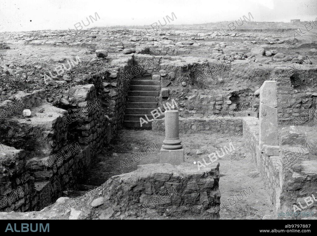 1930. Vista de las Ruinas de una habitación romana en Numancia (Soria).