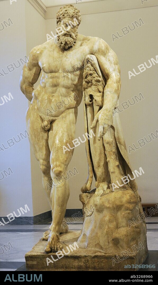 Hércules Farnesio o en reposo. Copia romana de finales del siglo II principios siglo III d. C. de un original griego de la segunda mitad del siglo IV a. C. Escultura encontrada en las Termas de Caracalla, Roma. Colección Farnese. Museo Arqueológico Nacional. Nápoles. Italia.