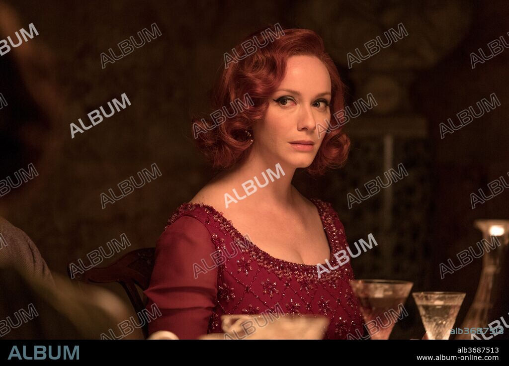 CHRISTINA HENDRICKS in CROOKED HOUSE, 2017, directed by GILLES PAQUET-BRENNER. Copyright BRILLIANT FILMS/FRED FILMS.