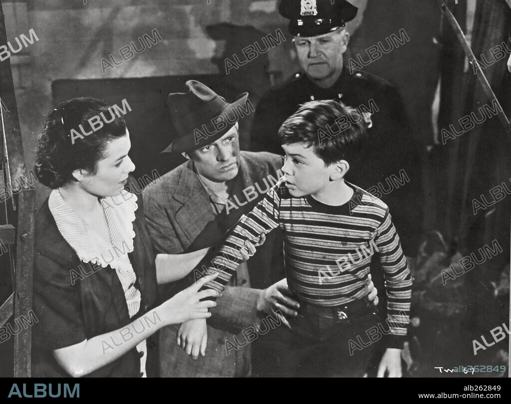 ARTHUR KENNEDY, BARBARA HALE y BOBBY DRISCOLL en LA VENTANA, 1949 (THE WINDOW), dirigida por TED TETZLAFF. Copyright RKO RADIO.