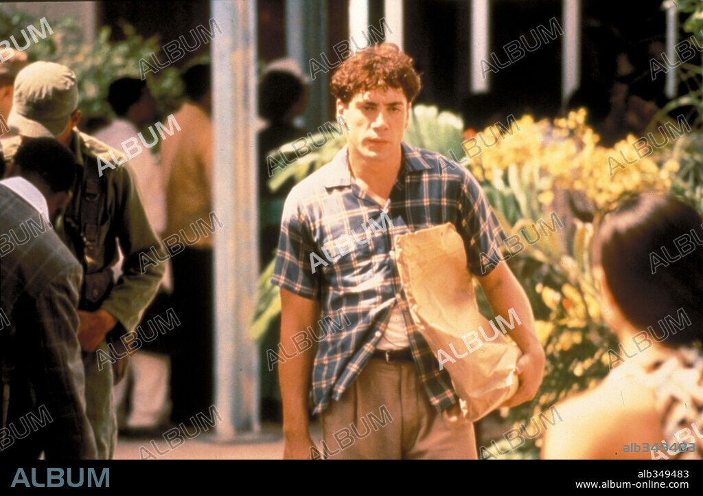 JAVIER BARDEM in BEFORE NIGHT FALLS, 2000, directed by JULIAN SCHNABEL. Copyright GRANDVIEW PRODUCTIONS.