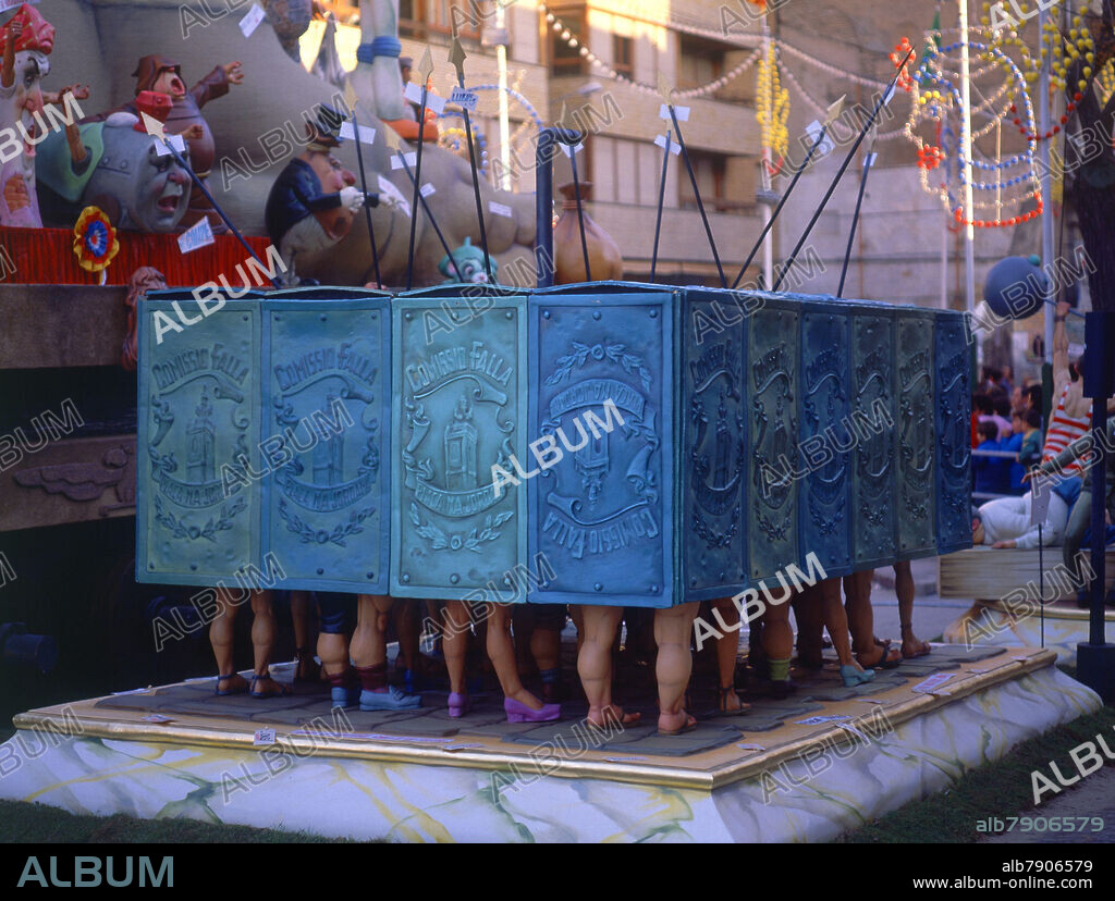 FALLA - ESCUDO ROMANO DE.
