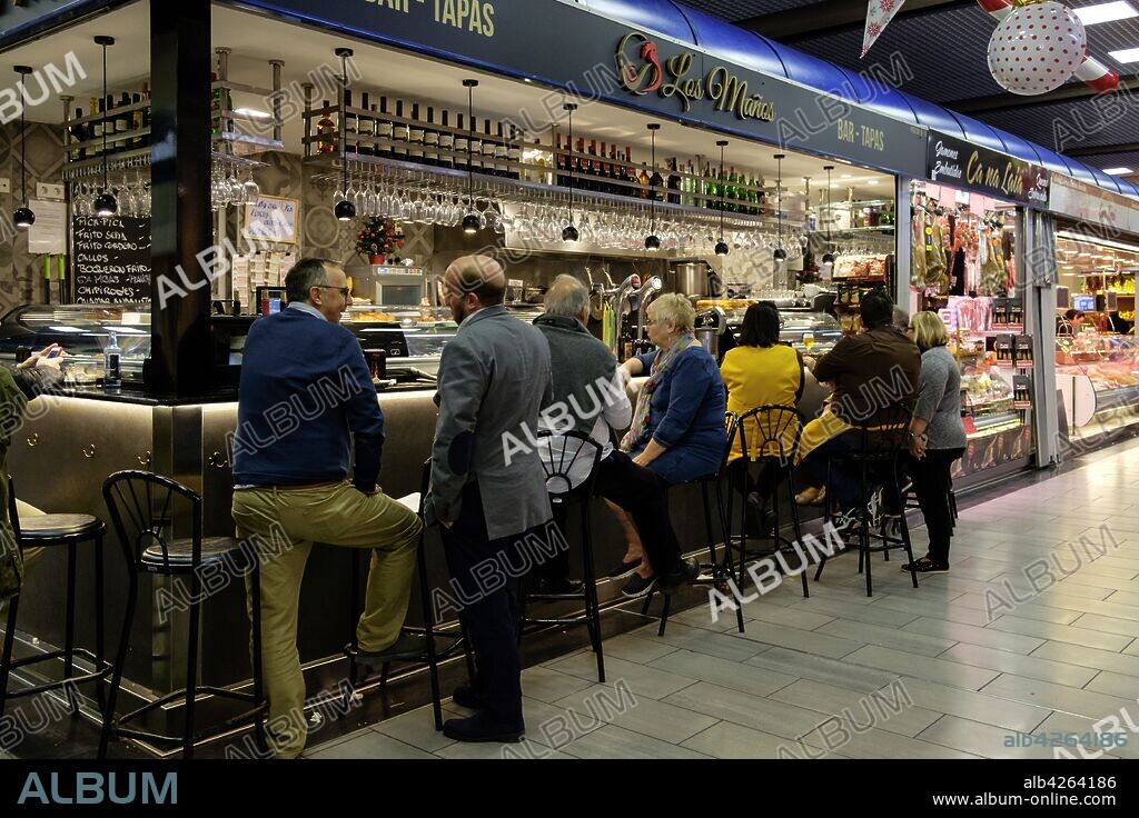 bar de tapas, Mercado del Olivar, mercat de l´Olivar, Palma, Mallorca, balearic islands, Spain.