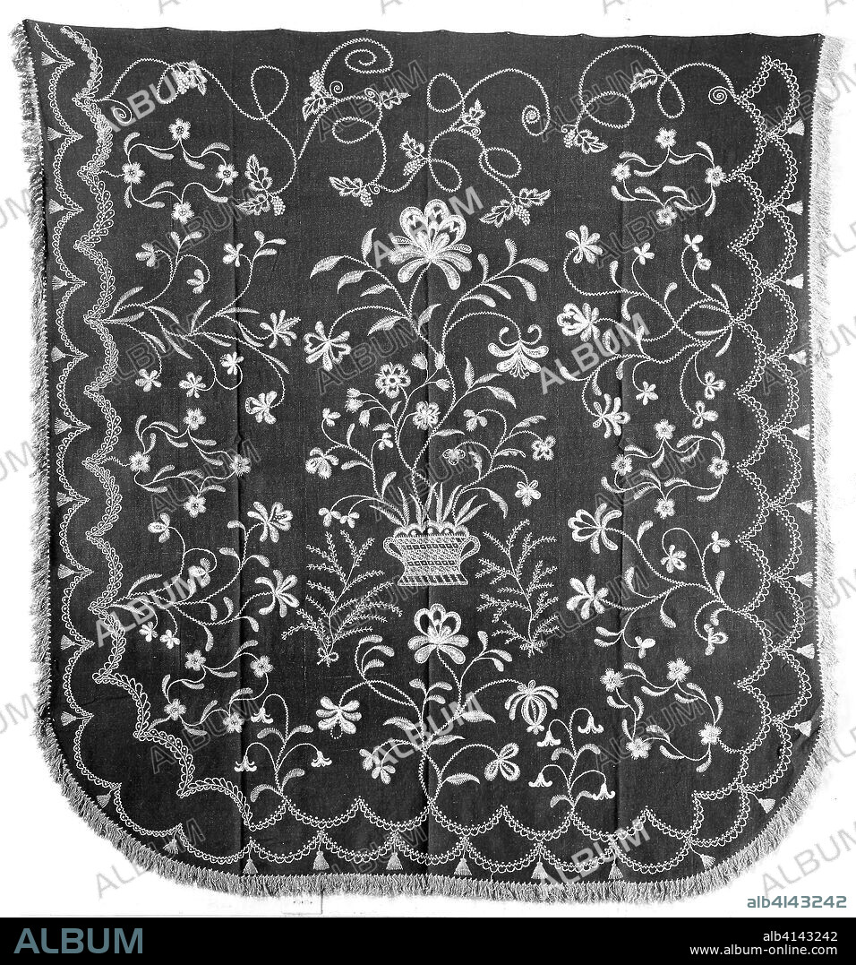 SISTERS OF THE HONORABLE AMOS PATTERSON. Bedcover. Attributed to Elizabeth Patterson Saltmarsh (American, 1740-1816), Abigail Patterson (American, 1743/44-1808), Lydia Patterson Pixley (American, 1745-1808), Martha Patterson Woodbridge (American, 1750-1801), Sarah Patterson Brown (American, 1753-1800), and Esther Patterson Marean (American, 1756-?); Union Township, Broome County, New York, United States. Date: 1791-1800. Dimensions: 250.2 x 244.1 cm (98 1/2 x 96 in.). Wool, twill weave; embroidered with wool in buttonhole, herringbone, Roumanian, satin and stem stitches; edged with fringe. Origin: New York.
