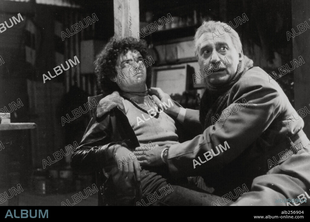 ALBERTO SORDI in UN BORGHESE PICCOLO PICCOLO, 1977, unter der Regie von MARIO MONICELLI. Copyright AURO CINEMATOGRAFICA.
