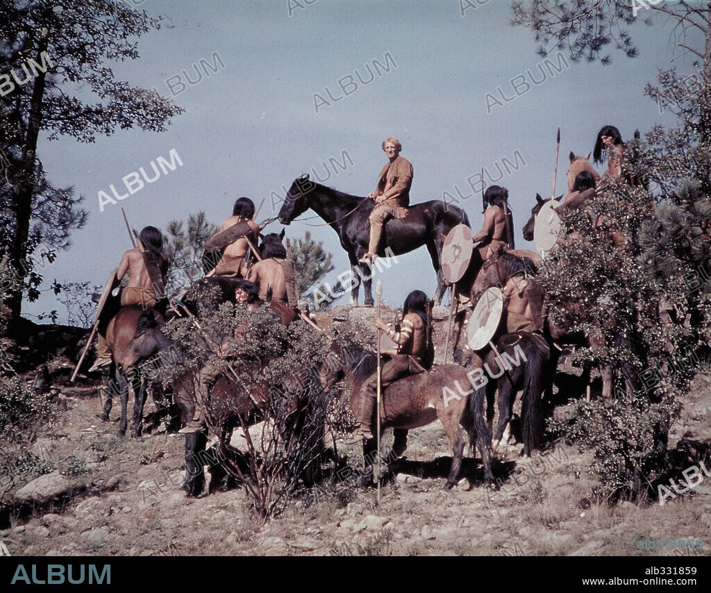 RICHARD HARRIS in A MAN CALLED HORSE, 1970, directed by ELLIOT SILVERSTEIN. Copyright NATIONAL GENERAL PICTURES.