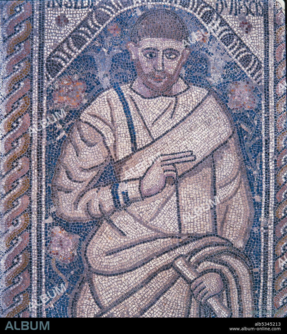 Lauda sepulcral de Óptimo, piedra calcárea, mármol y pasta vítrea, siglos IV-V, 162 x 83 cm. Mosaico funerario con inscripción procedente de la Necrópolis Paleocristiana de Tarragona. Museu Nacional Arqueològic de Tarragona (MNAT).
