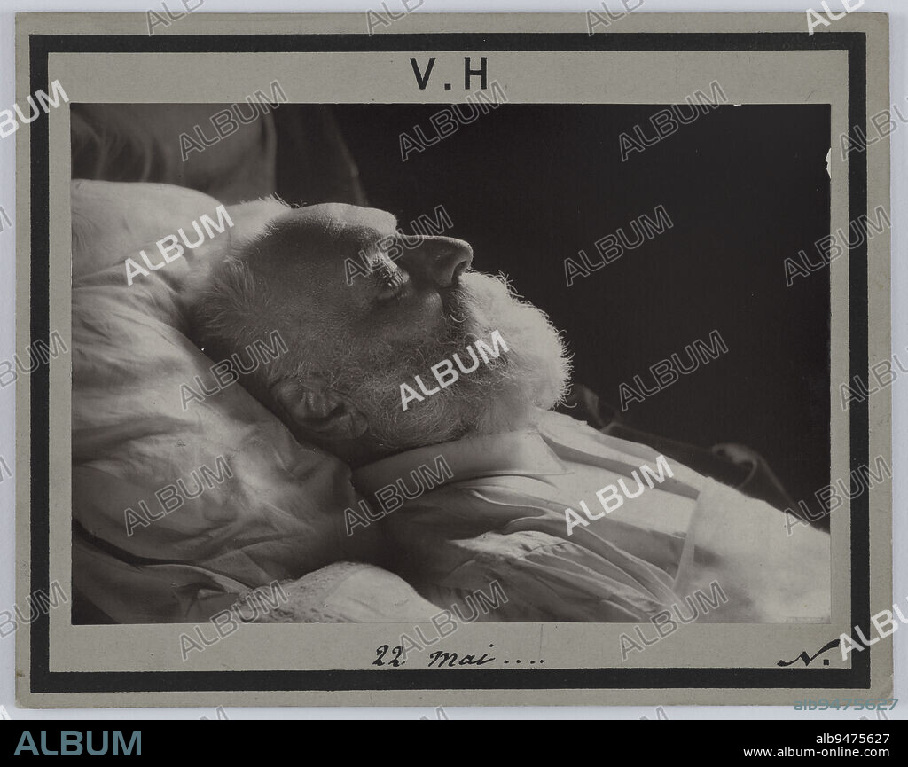 Victor Hugo on his deathbed, Nadar (Gaspard-Félix Tournachon, dit), Photographer, 23-5-1885, 4th quarter of the 19th century, Maison de Victor Hugo - Hauteville House, Photography, Photography, Gelatino-silver bromide print, Paris, Height: 9.9 cm, Width: 14.2 cm.