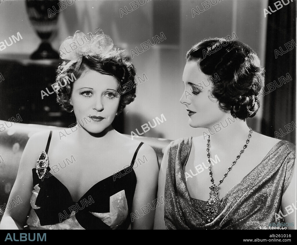 MARY ASTOR and RUTH CHATTERTON in DODSWORTH, 1936, directed by WILLIAM WYLER. Copyright SAMUEL GOLDWYN COMPANY.
