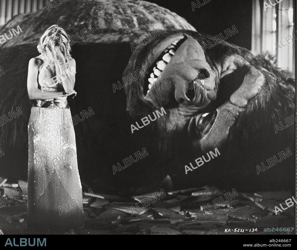JESSICA LANGE in KING KONG, 1976, directed by JOHN GUILLERMIN. Copyright PARAMOUNT PICTURES.