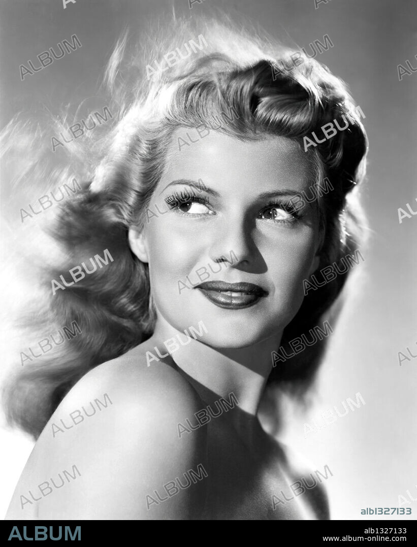 RITA HAYWORTH. 1942