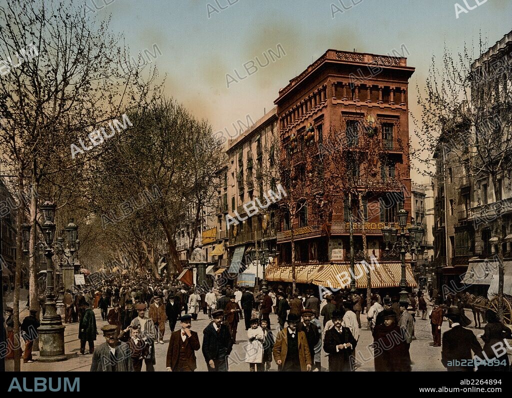 Barcelona. Tramo central de las Ramblas. Llano de la Boquería. Año 1912.