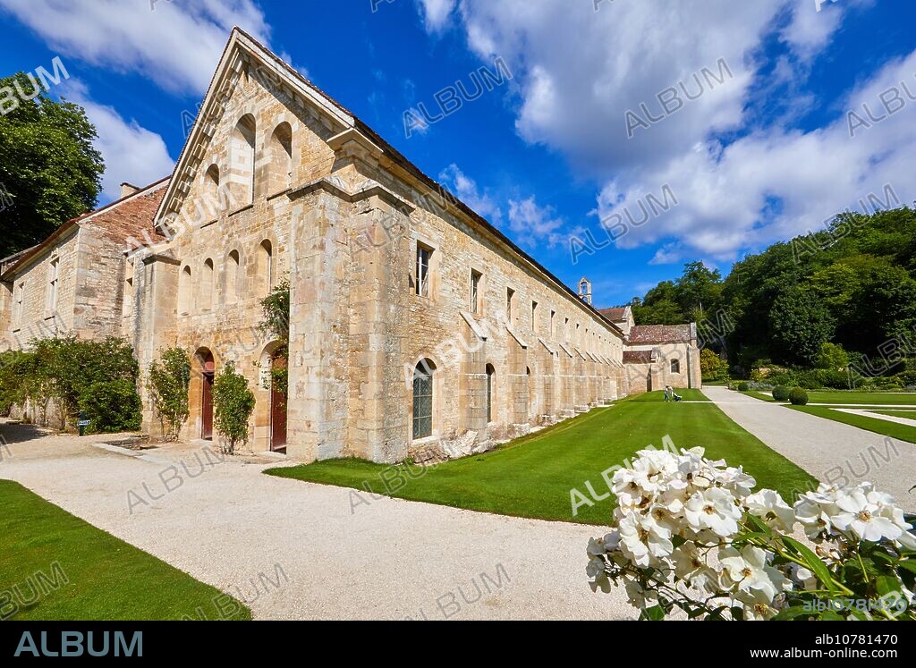 Abbaye Royale de Notre Dame de Fontenay, Fontenay Cistercian Abbey, Montbard, Cote d'Or, Burgundy Region, Bourgogne, France, Europe.