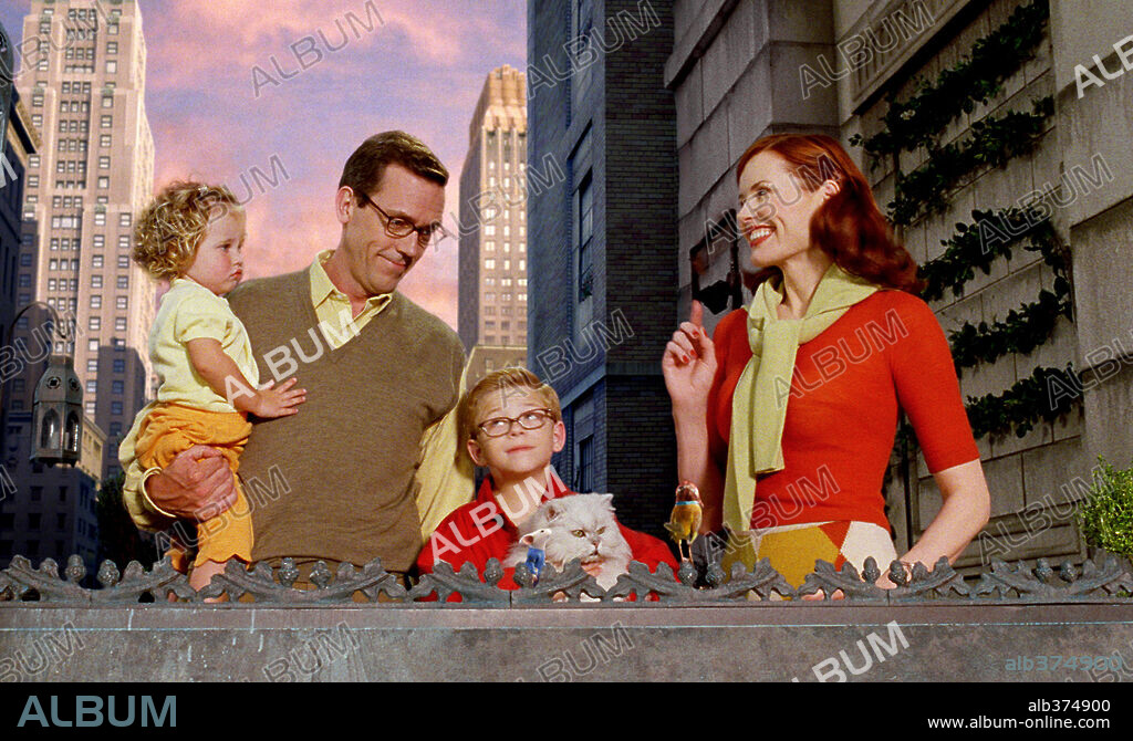 GEENA DAVIS, HUGH LAURIE and JONATHAN LIPNICKI in STUART LITTLE 2, 2002, directed by ROB MINKOFF. Copyright COLUMBIA PICTURES / SONY PICTURES IMAGEWORKS.