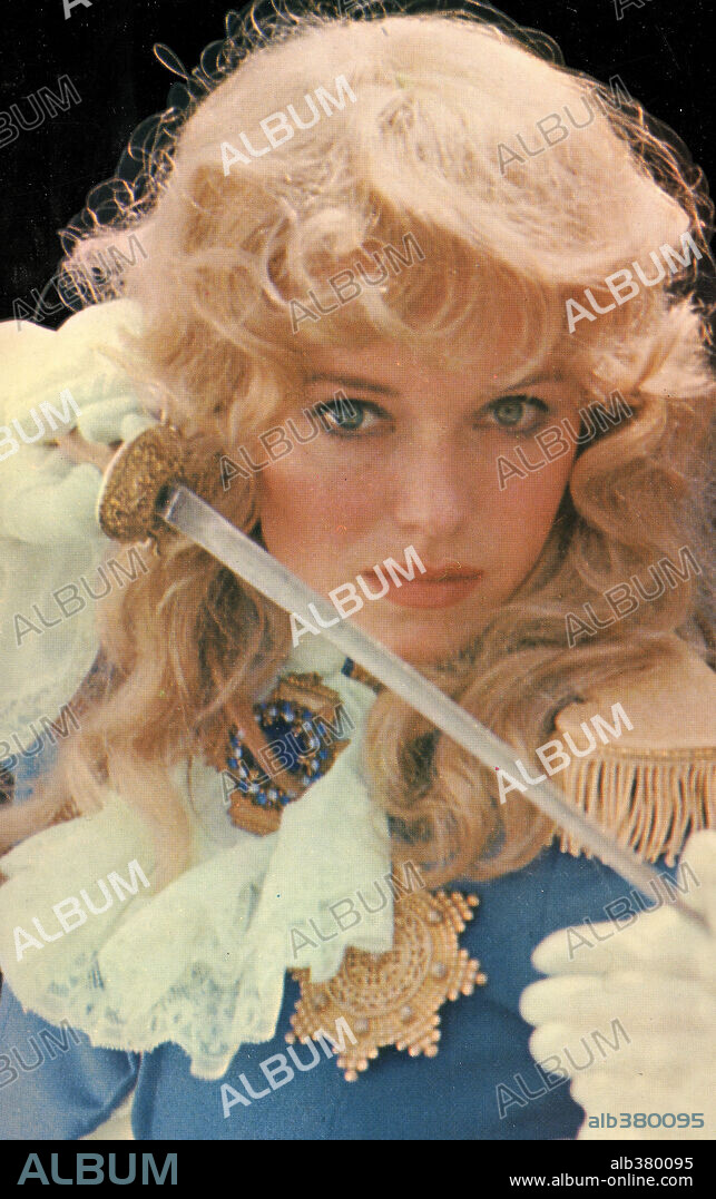 CATRIONA MacCOLL dans LADY OSCAR, 1979, réalisé par JACQUES DEMY.