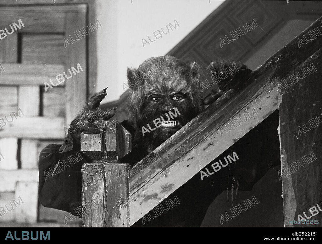 NASCHY, PAUL [MOLINA, JACINTO] in THE CRAVING, 1980 (EL RETORNO DEL HOBRE LOBO), directed by NASCHY, PAUL [MOLINA, JACINTO].