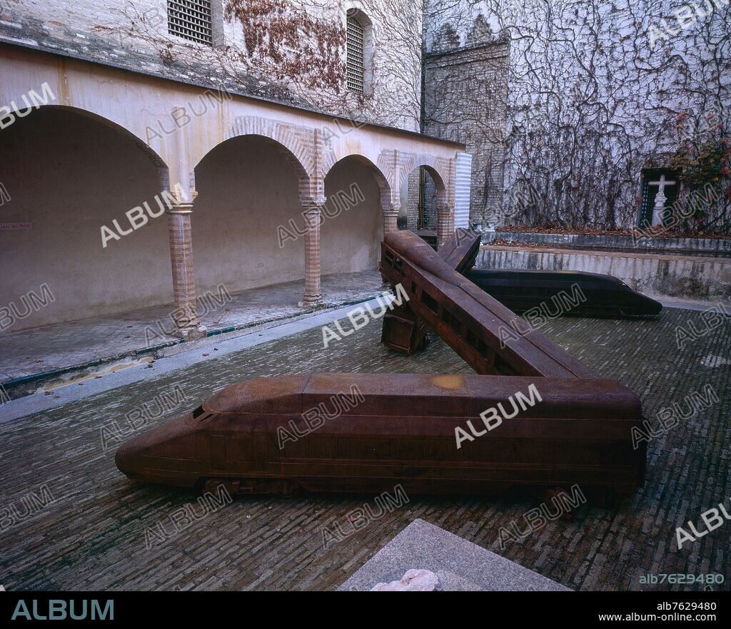 JUAN MUÑOZ (1953-2001). DESCARRILAMIENTO - 2001 - ACERO CORTEN - DOS LOCOMOTORAS Y DOS VAGONES - 83x370x53.