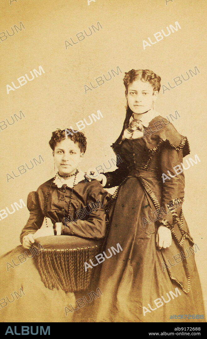 B. F. REIMER. Kim & Jennie to Laura H. Fredille, 1869. Additional title: Studio portrait of Kim & Jennie, one standing.