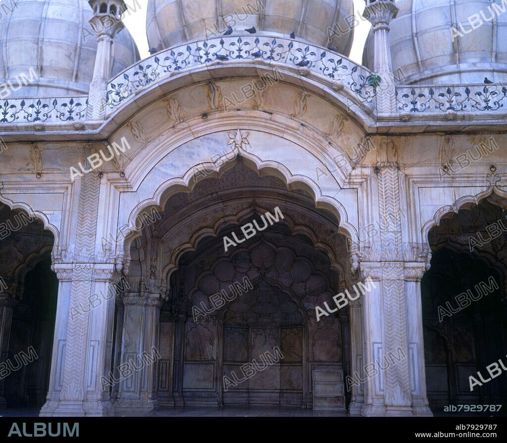 MEZQUITA MOTI MASJID(O DE LA PERLA)AÑADIDA AL FUERTE-MARMOL.