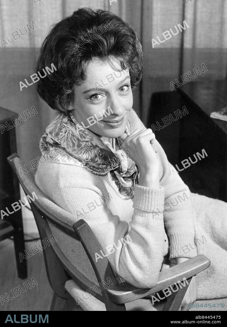1960-02.. Utan bildtext. Not. Karin Sohlman-Falck febr. 1960 Anm. Producenter Programledare Leende CD486 persons: KARIN SOHLMAN;KARIN FALCK sites: SVERIGE.