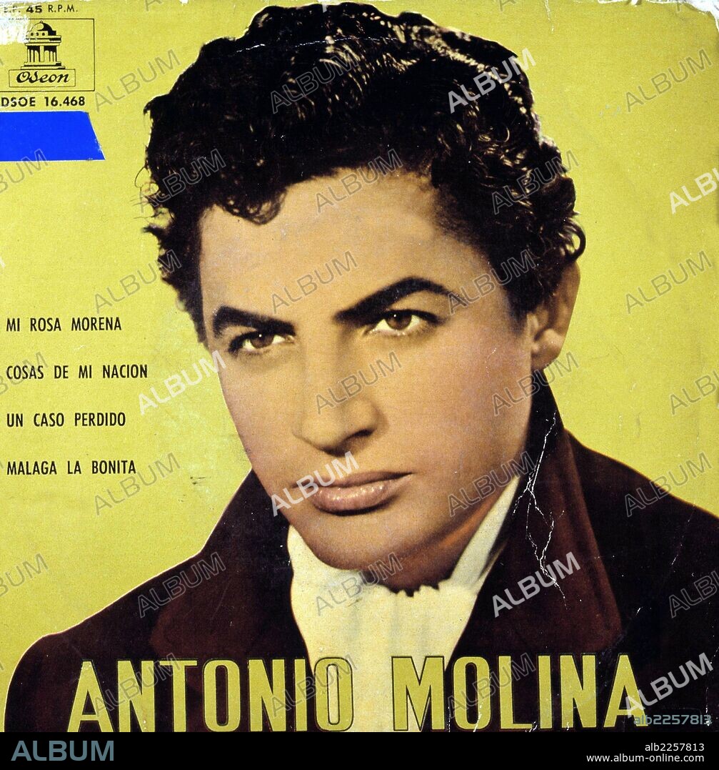 EL ACTOR Y CANTANTE ANTONIO MOLINA.