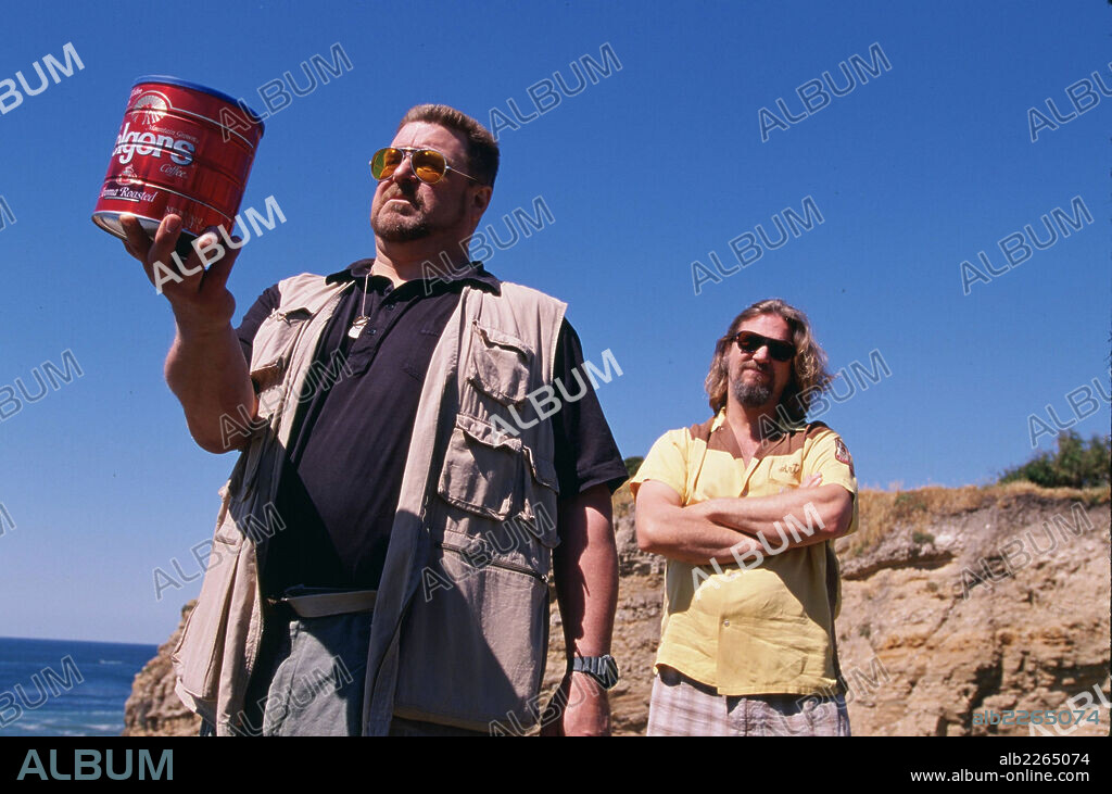 JEFF BRIDGES and JOHN GOODMAN in THE BIG LEBOWSKI, 1998, directed by JOEL COEN. Copyright POLYGRAM/WORKING TITLE FILMS.