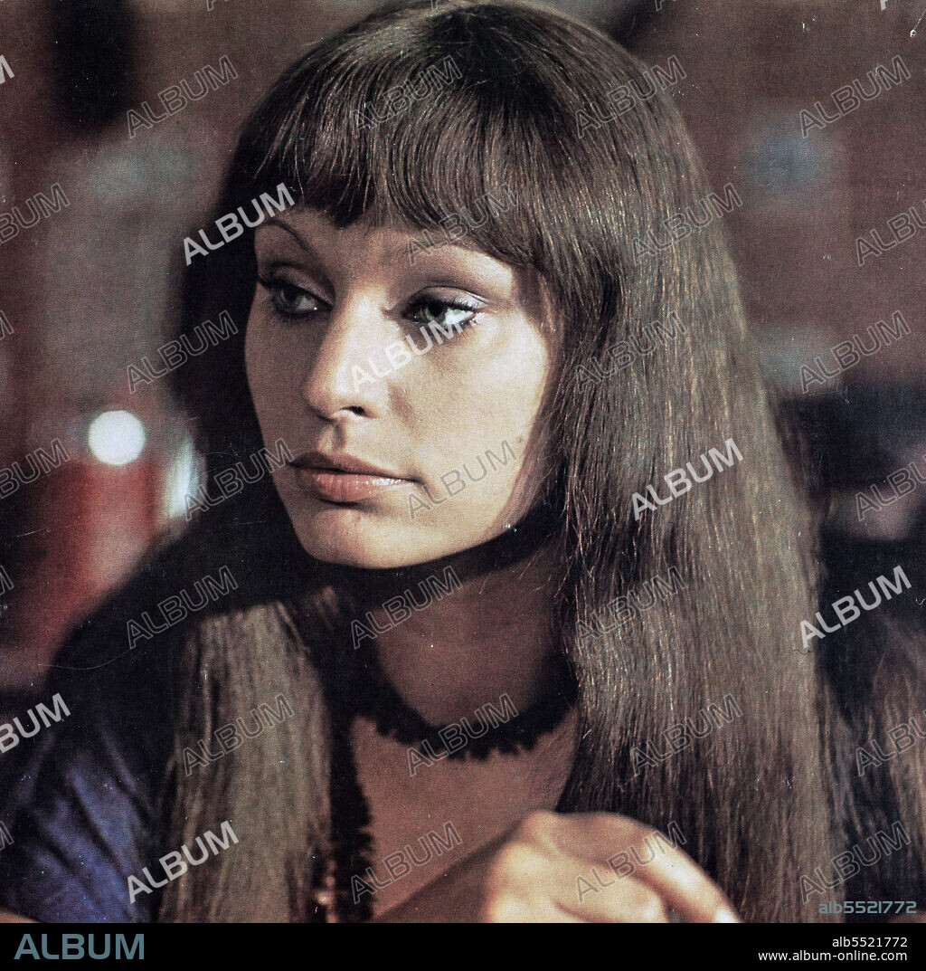 NADIUSKA en CHELY, 1977, dirigida por RAMON FERNANDEZ.
